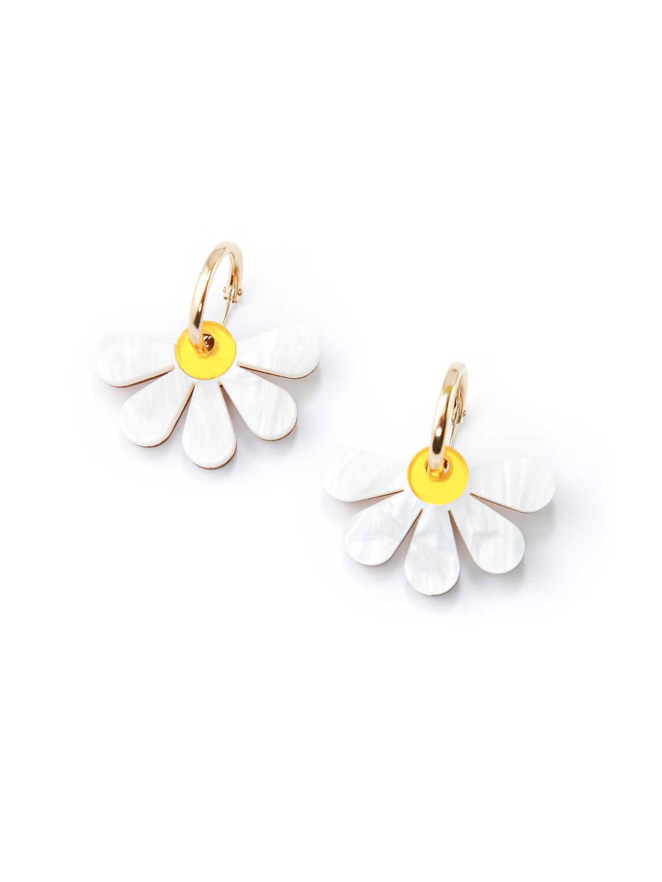 White daisy hoop earrings, glossy, marbled petals, lightweight, sunny yellow center on gold hoops #color_white