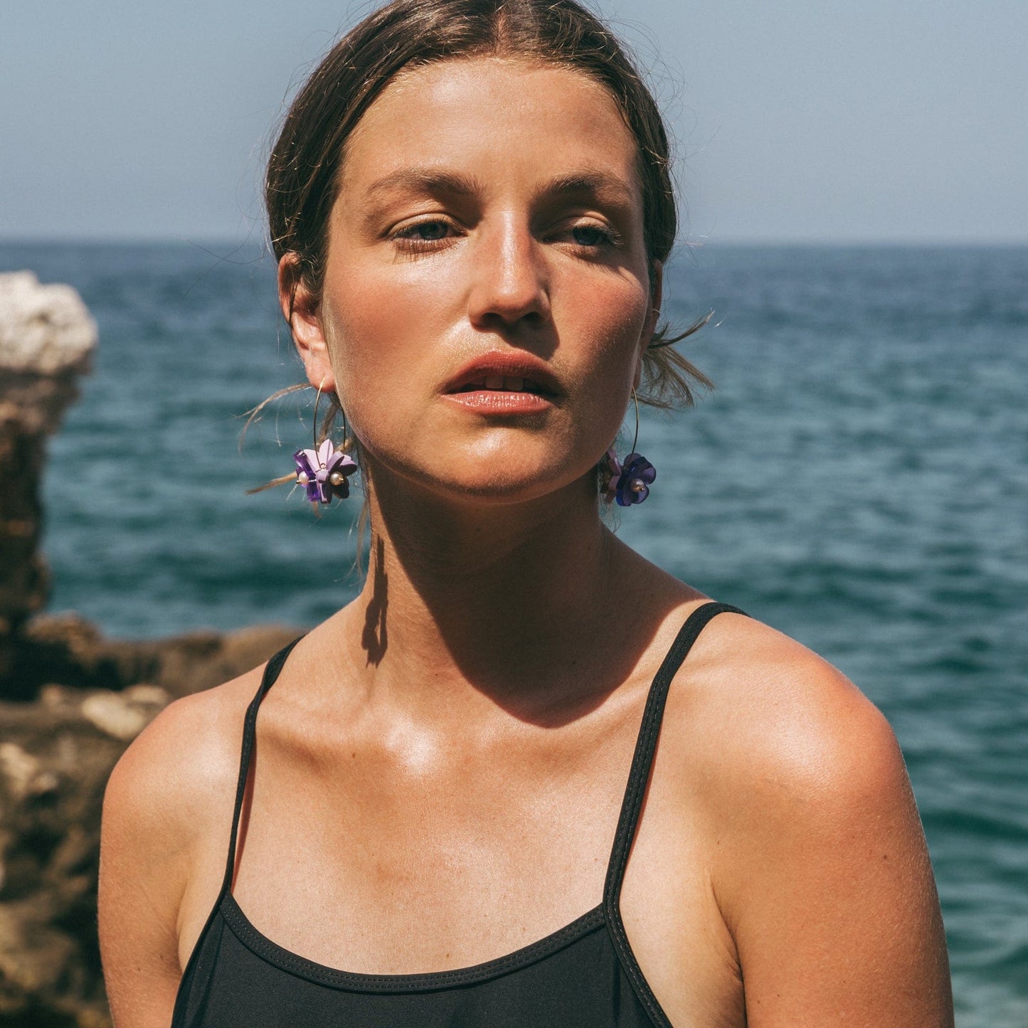 Playful Flowerball dangly earrings with freshwater pearls in lavender #color_lavender