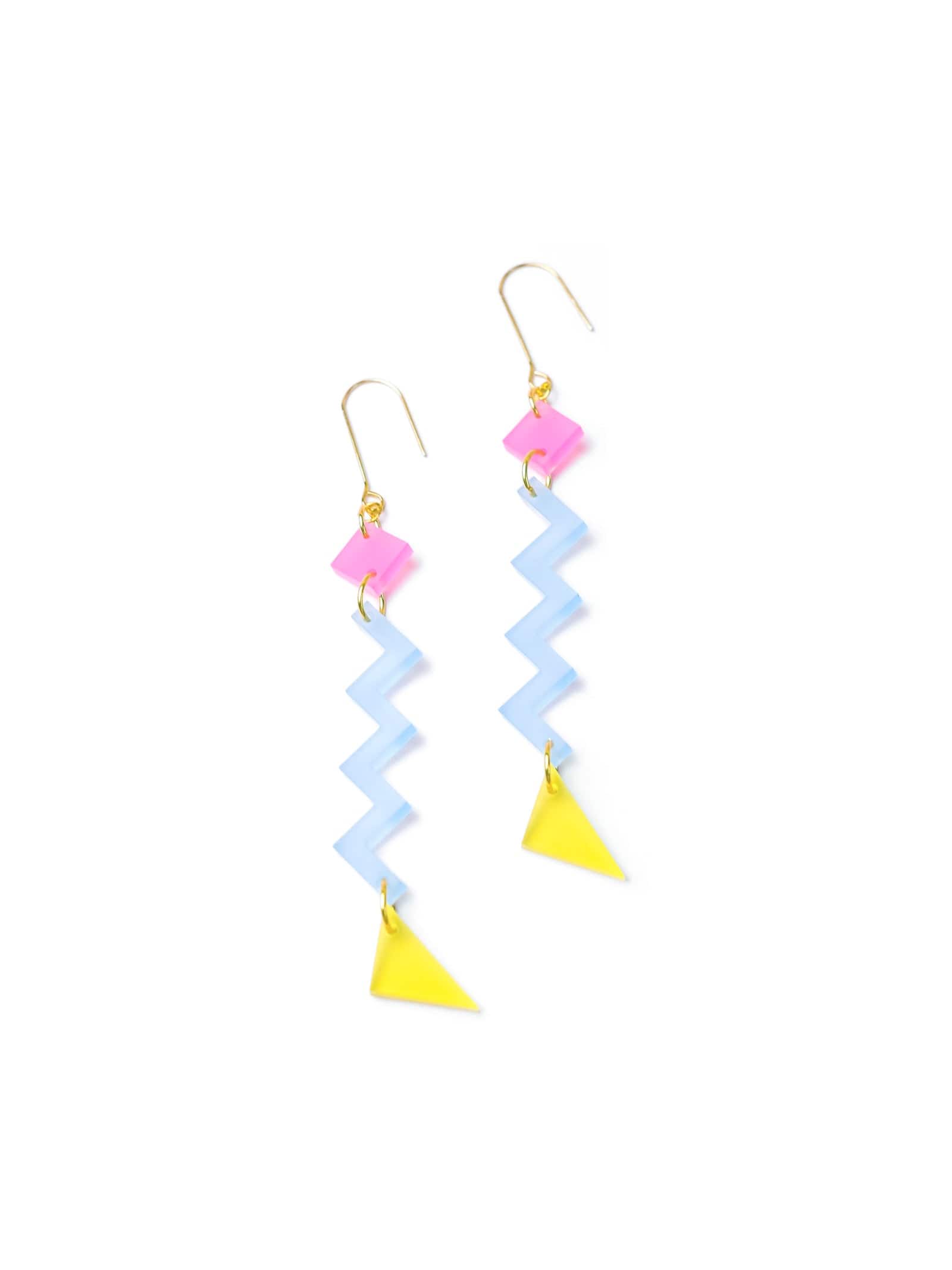 Pink–blue–yellow zig-zag earrings, retro, glossy, lightweight, geometric dangles on gold hooks #color_pink–blue–yellow