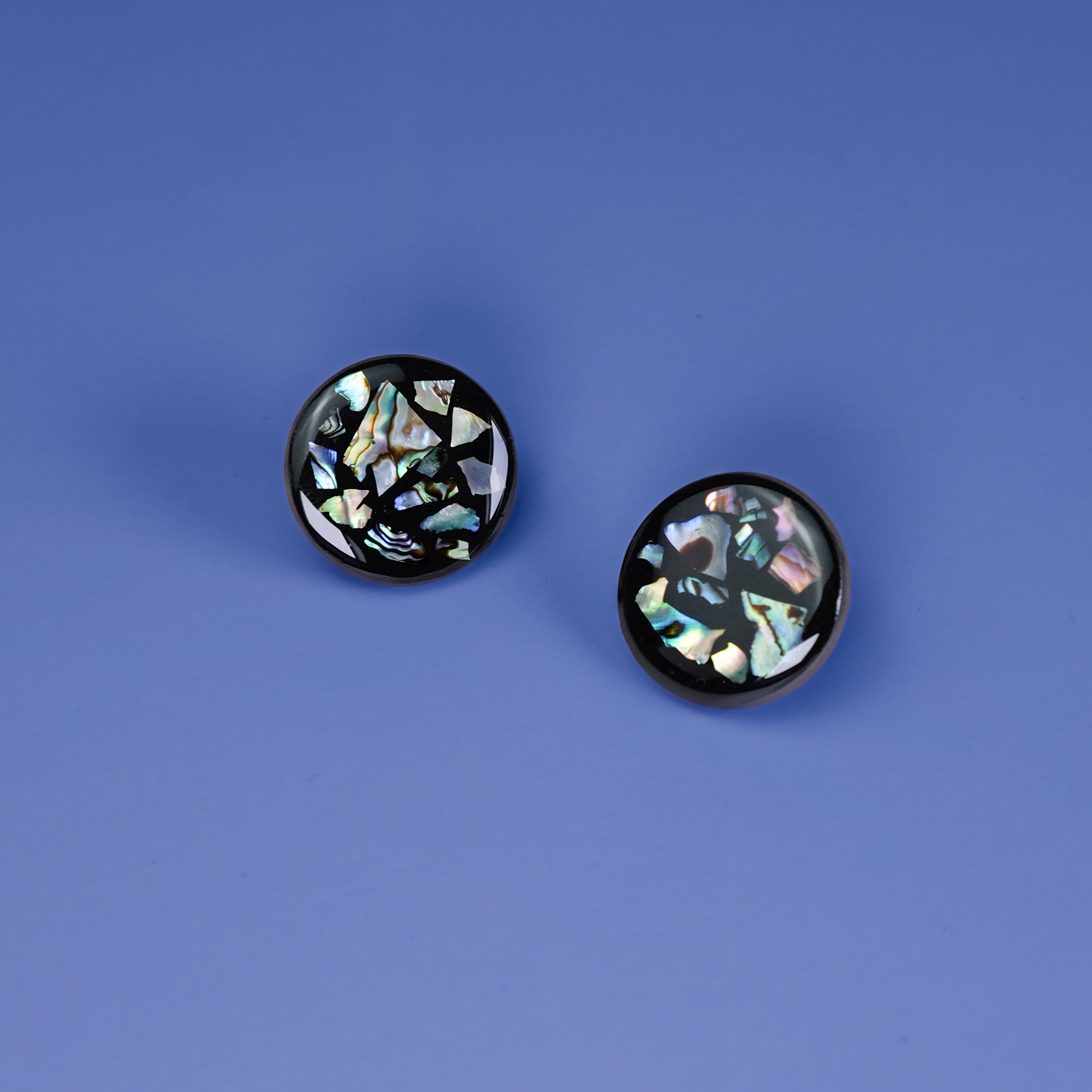Mother of Pearl abalone terrazzo stud earrings #color_mother-of-pearl-terrazzo-black