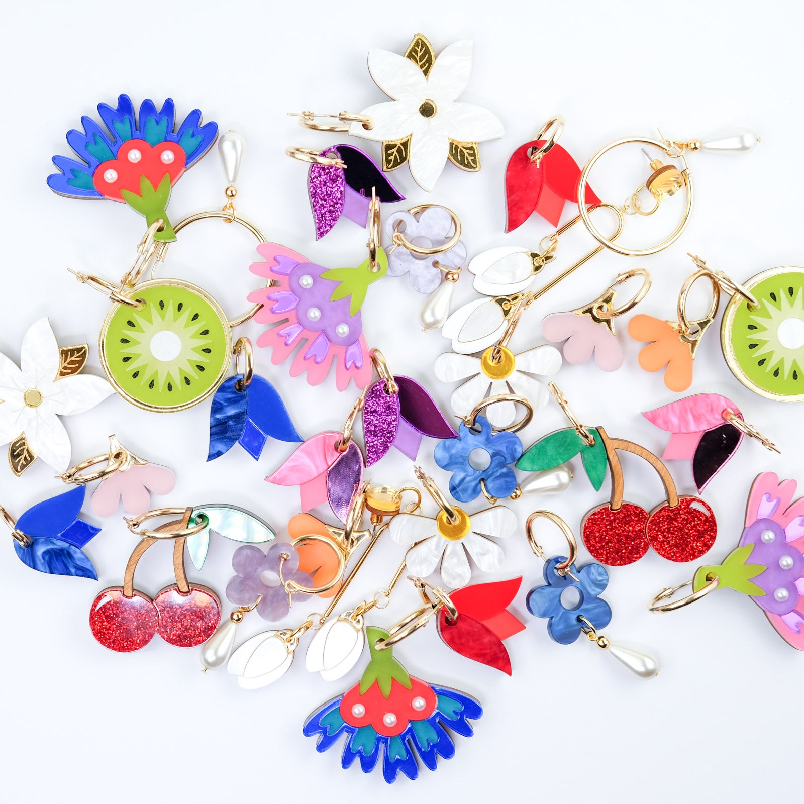 Unveiling the Magic Behind By Chavelli's Hand-Made Jewelry!
