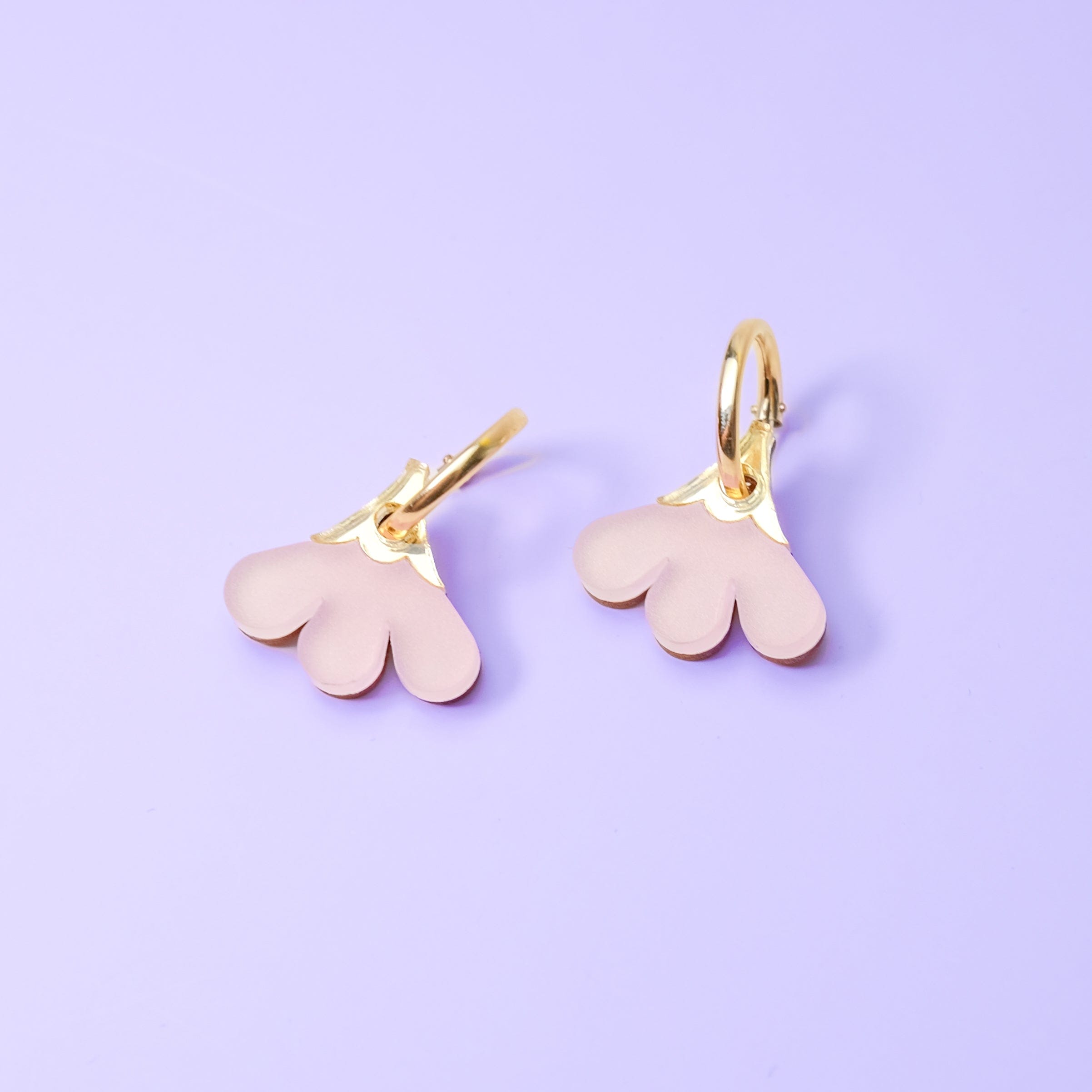 Cute and dainty Baby daisy gold-filled hoop earrings #color_mauve