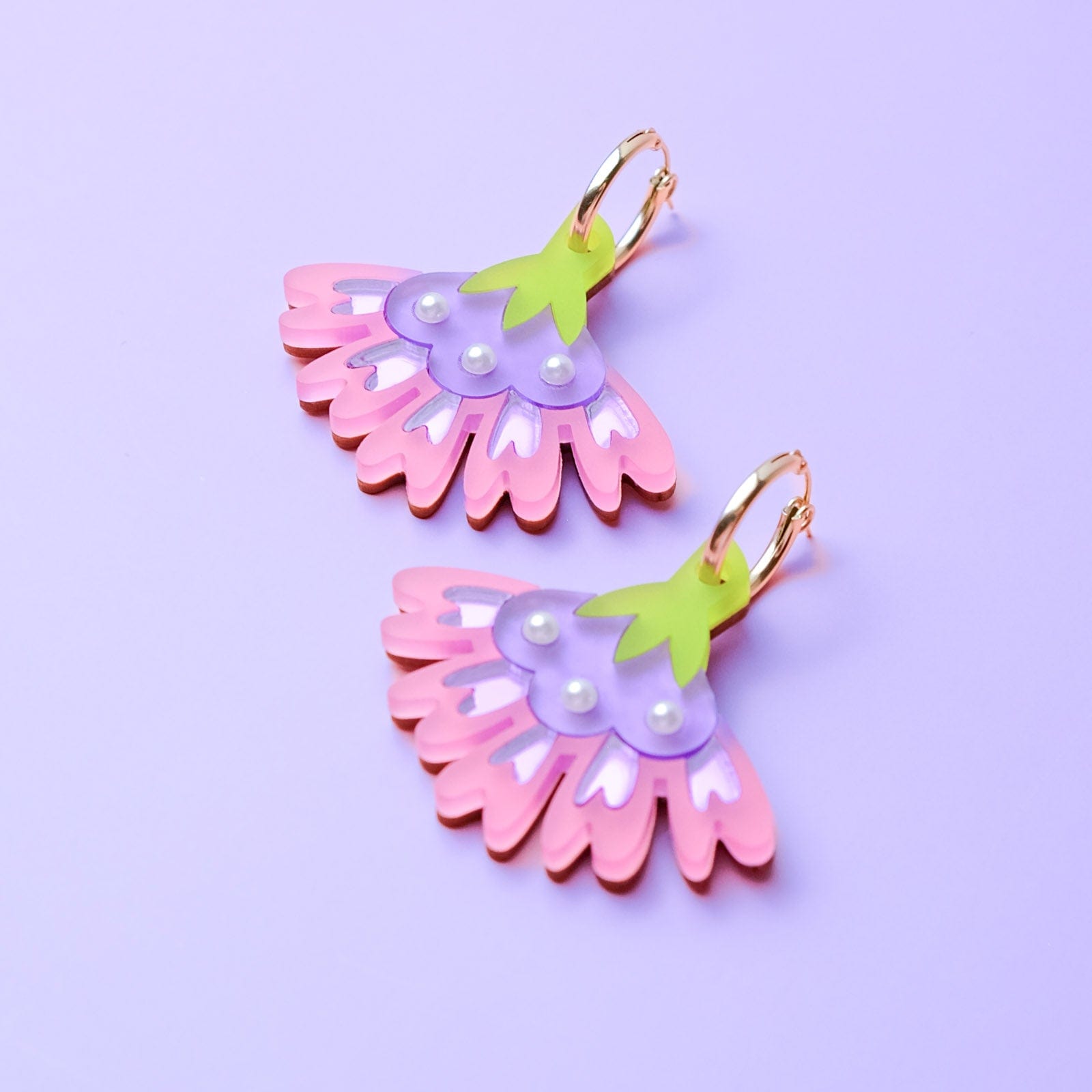 Cosmos flower gold-filled hoop earrings #color_pink