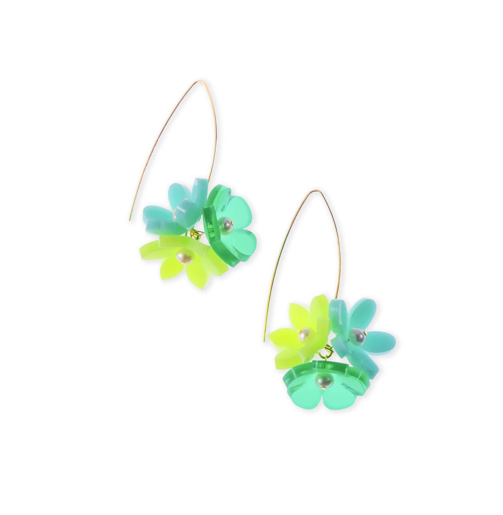 Playful Flowerball dangly earrings with freshwater pearls in green #color_green