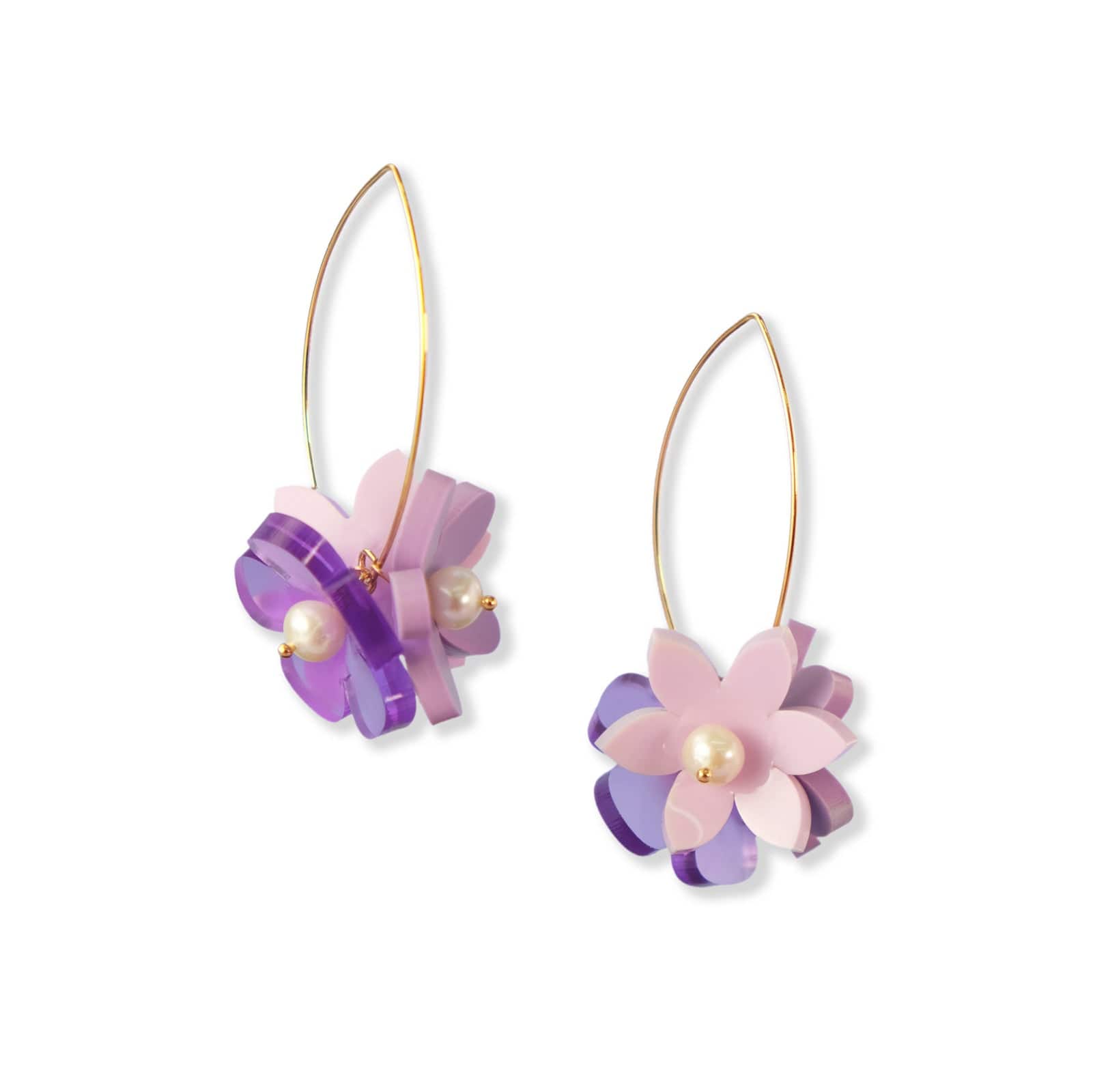 Playful Flowerball dangly earrings with freshwater pearls in lavender #color_lavender
