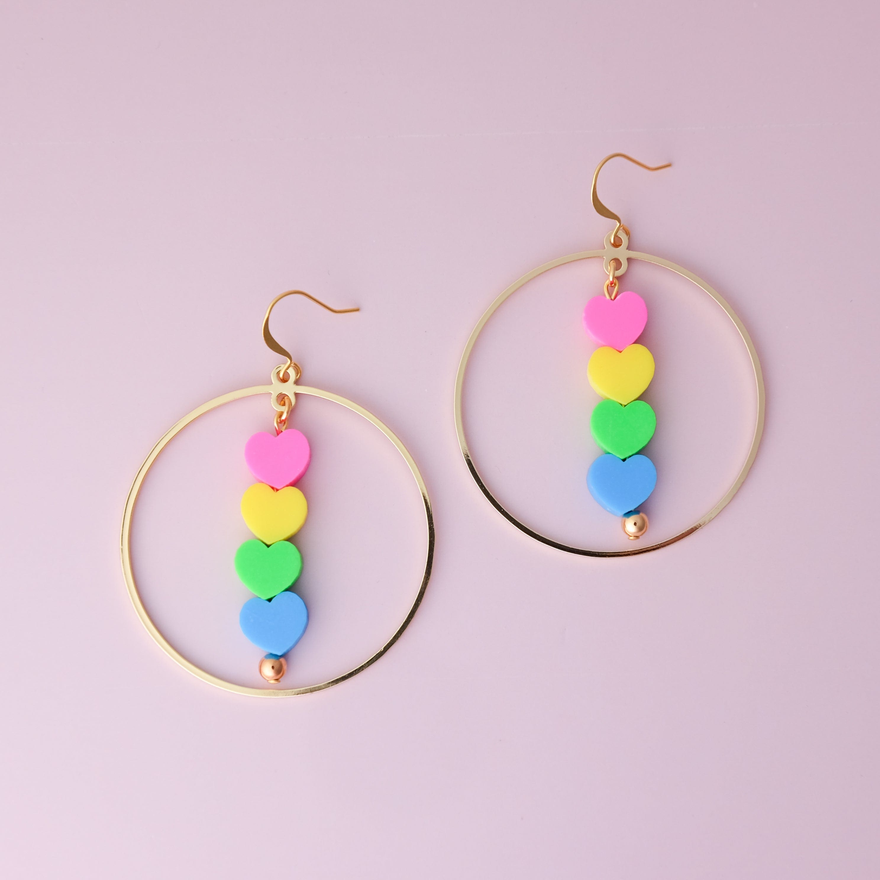 Tiny hearts halo hoop dangly earrings #color_neons