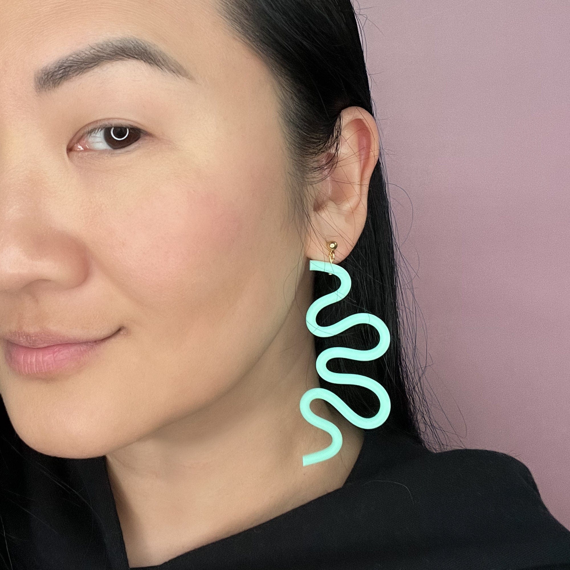 Tube Squiggle dangly earrings small in mint green #color_mint-green