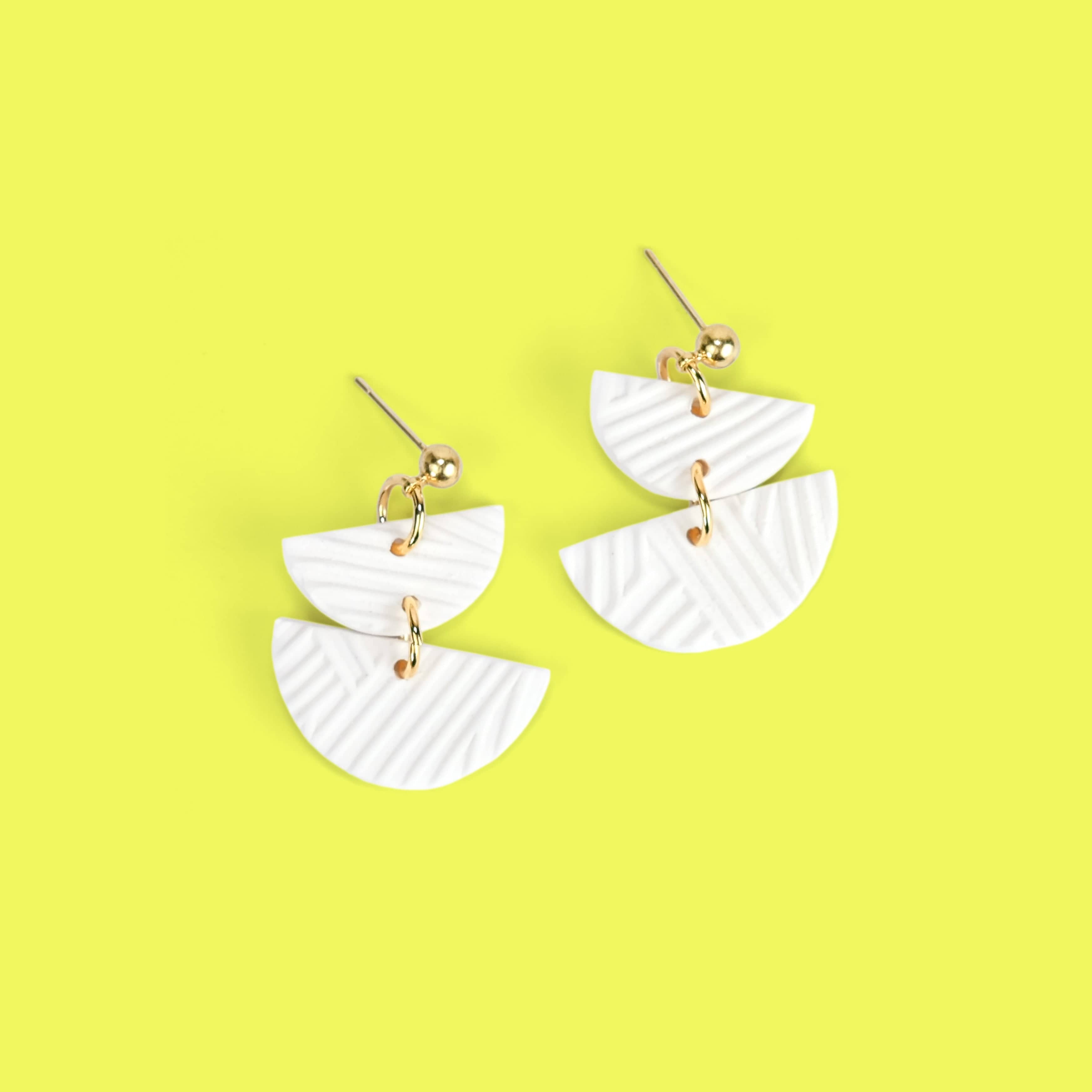 Twin Luna cute dangly earrings #color_white-textured-lines